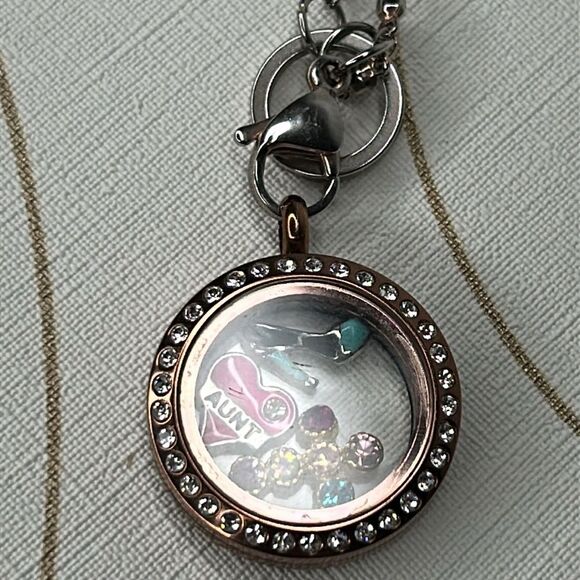 Locket with charms necklace. - Picture 5 of 9